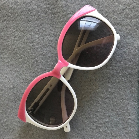 Pink white modern amusement circular cat-eye sunny